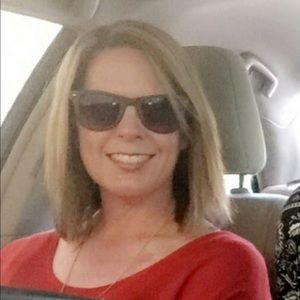 Meet your Posher, Candace